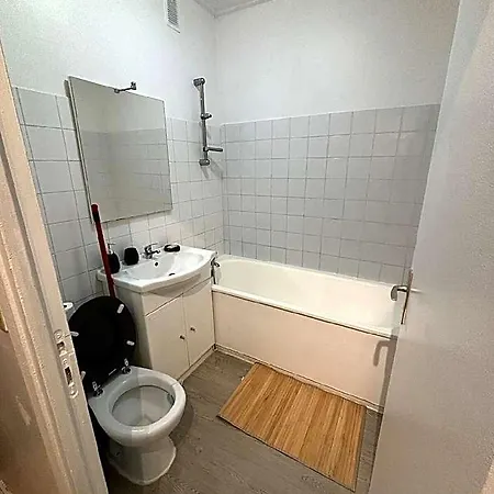 Le Cosy A 2 Pas De Versailles 2* Le Chesnay (Yvelines)