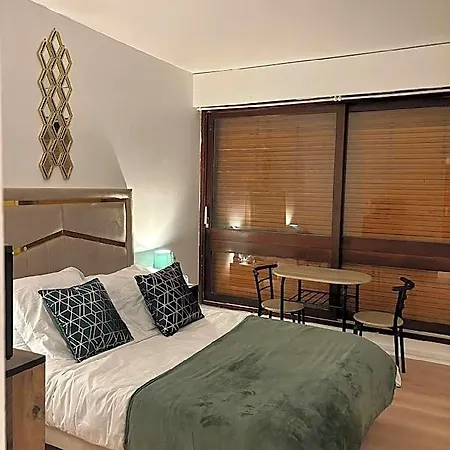 Hotel Le Cosy A 2 Pas De Versailles